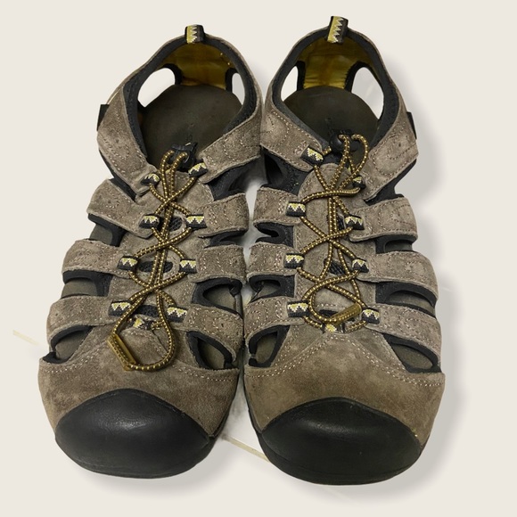 Eddie Bauer Other - Eddie Bauer Men’s Closed Toe Sandal Size 11